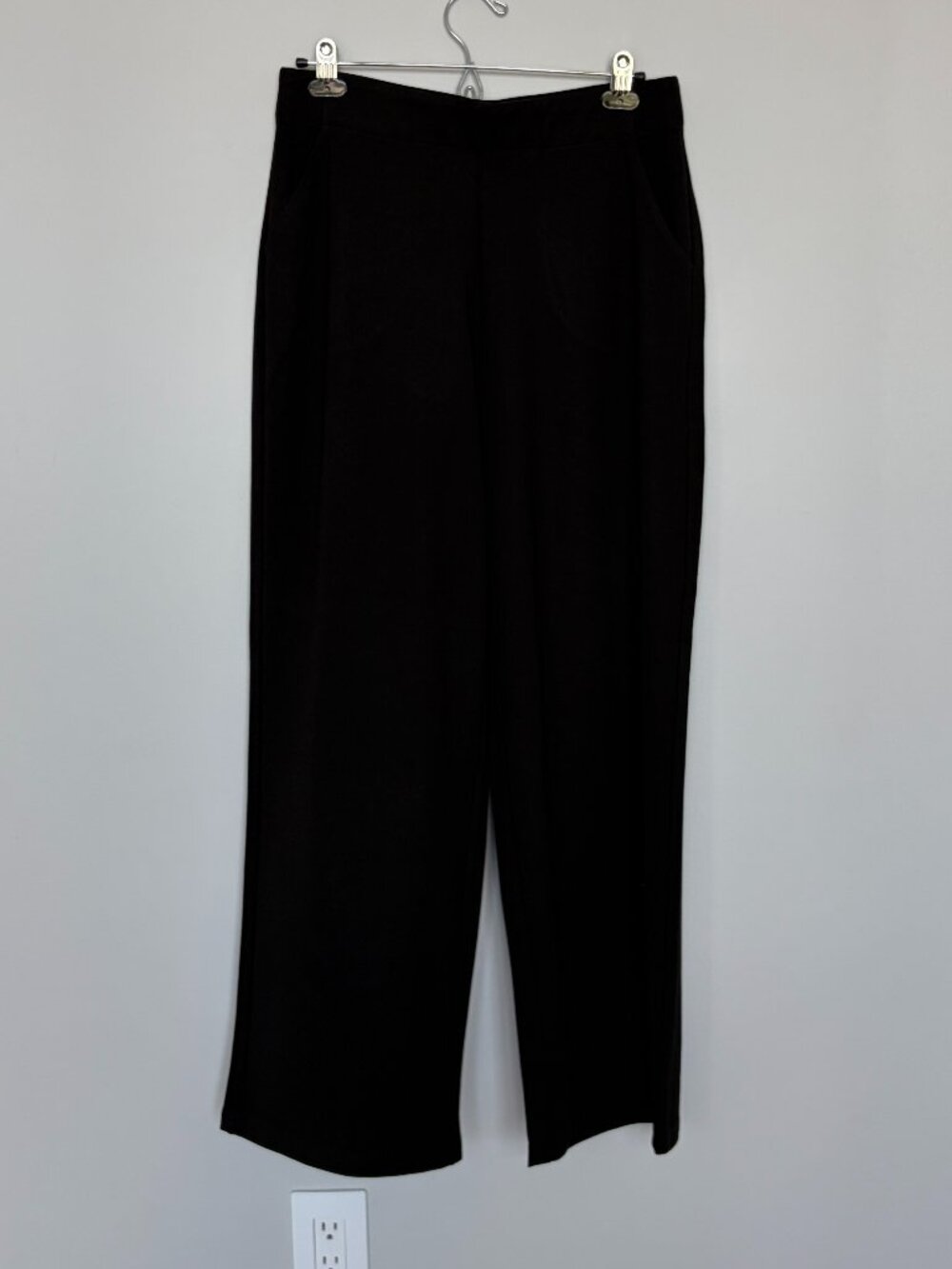 NWOT Max Studio Black Wide Leg Pull-on Pants L